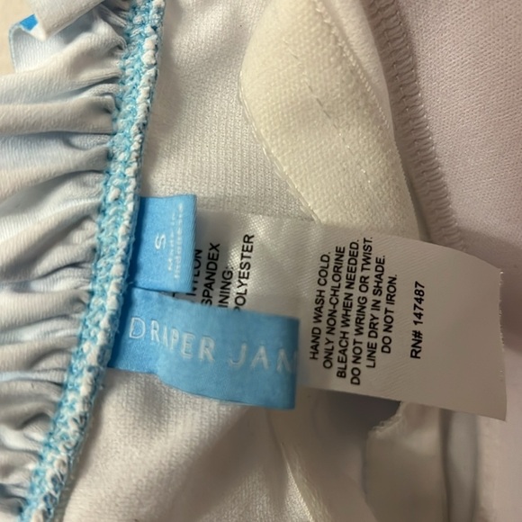 Draper James Ruffled One Piece Swimsuit in Awning Stripe missing straps - Picture 5 of 6